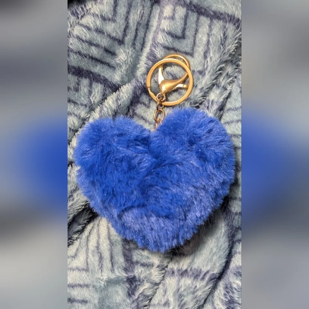 Blue Heart-Shaped Keychain (New) - Picture 7 of 7